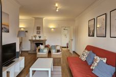 Historic-Centre-Cascais-2room-6people-room-bolina2-oquotidiano